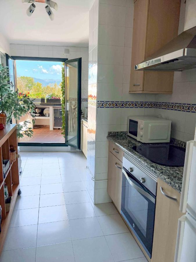 62 - Penthouse In Almendros With Fantastic Vie Lägenhet